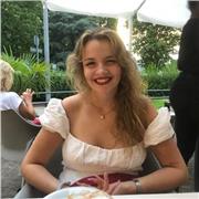 studentessa offre aiuto compiti in materie umanistiche e/o inglese a bambini delle elementari e ragazzi fino alle scuole medie